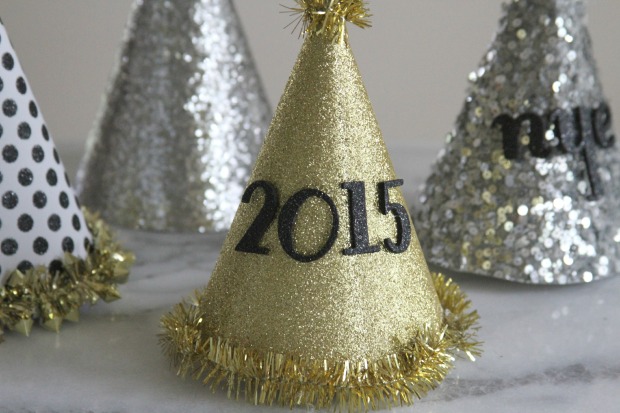 DIY-Party-Hats-New-Years-Eve-Ideas