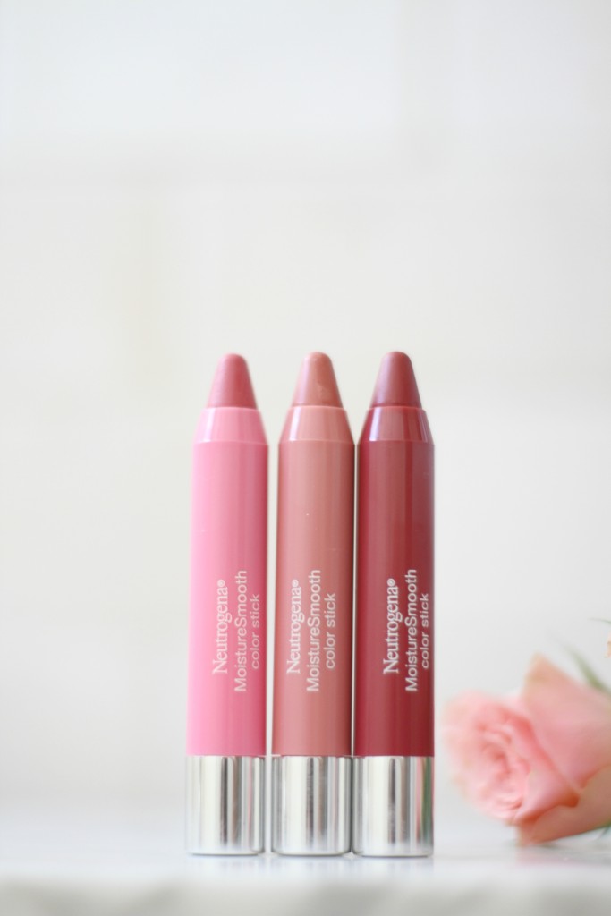 Neutrogena Moisture Smooth Color Sticks 